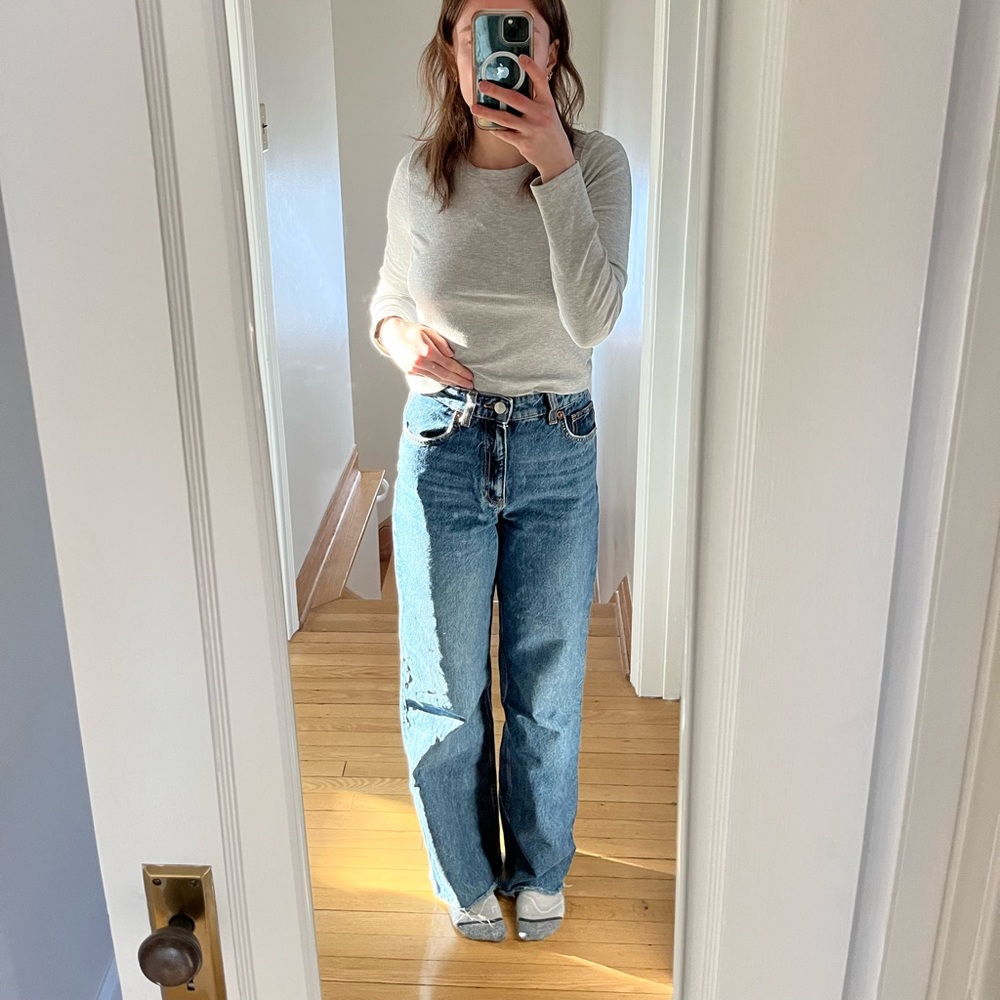 Zara Mid-rise, Full Length, Blue Jeans, Size 4 - Picture 4 of 8